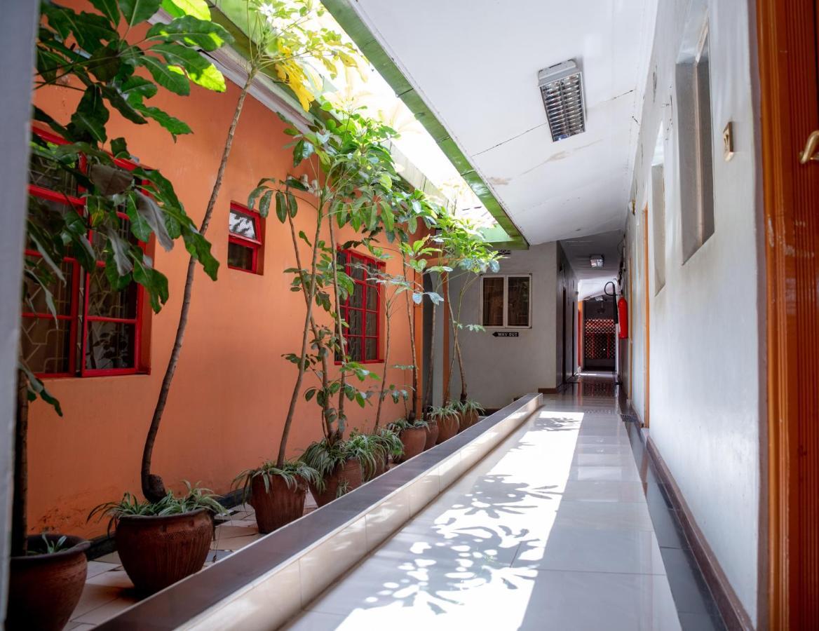Jupiter Guest House - Parklands Nairobi Buitenkant foto