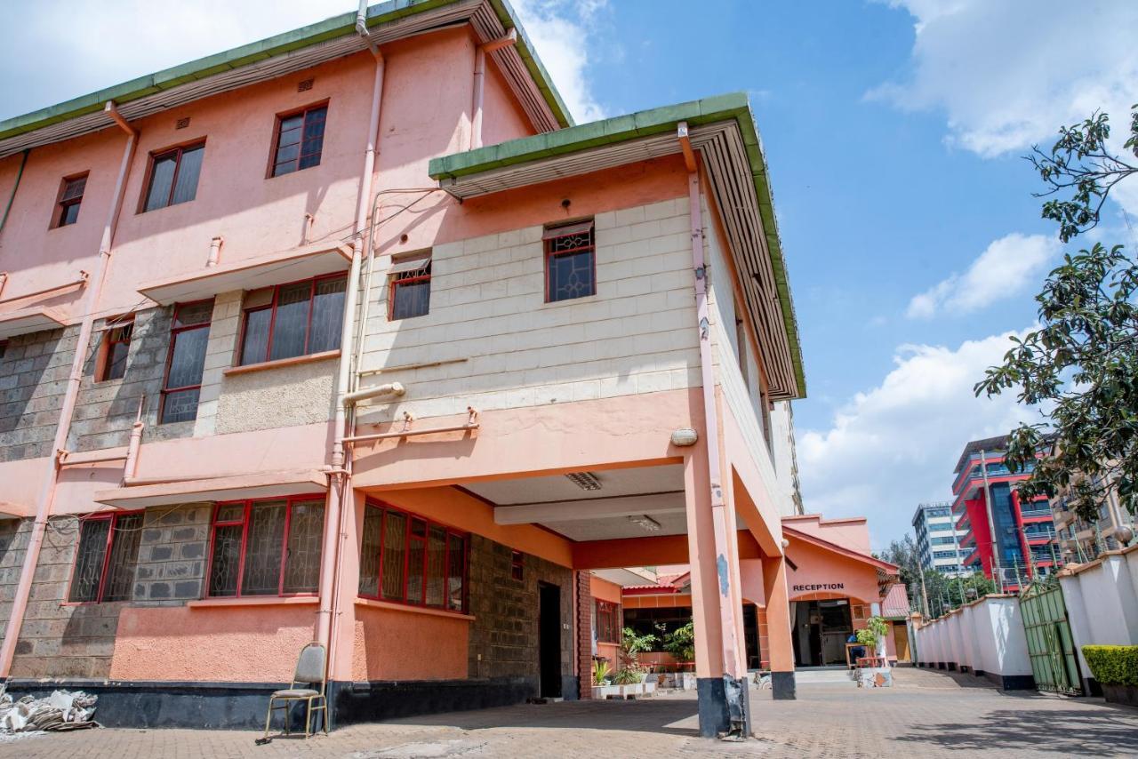 Jupiter Guest House - Parklands Nairobi Buitenkant foto
