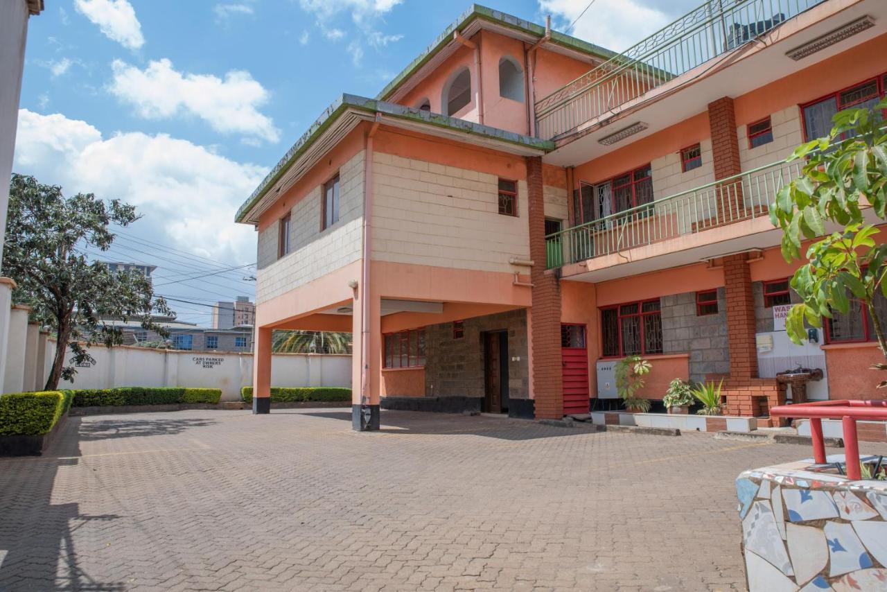 Jupiter Guest House - Parklands Nairobi Buitenkant foto